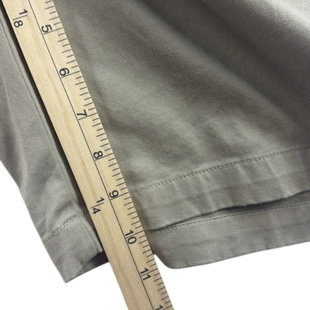 Land’s End Shorts Khaki Mid-Rise Cotton Size 18 - Picture 5 of 6